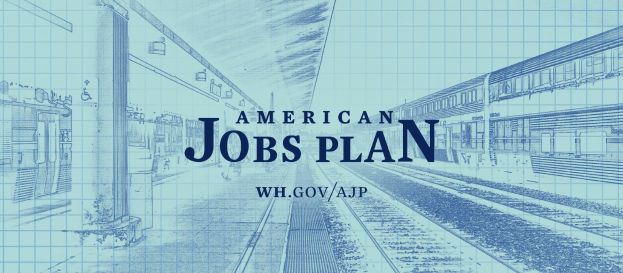 Blaupause eines Bahnhof mit der Aufschrift "American Jobs Plan" mit einem Zug auf der rechten Seite und Eisenbahnschienen daneben.