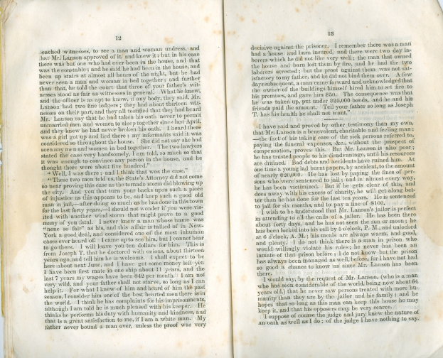 Zwei Seiten eines alten Buches mit handgeschriebenen Sätzen und Zahlen.