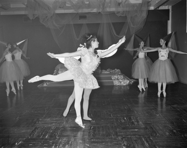 Alejandra Capetillo folgt den Fußstapfen ihrer Mutter Biby Gaytán und entfacht erneut ihre Liebe zum Ballett