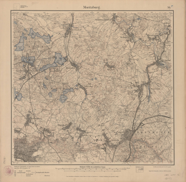 Ein altes topografisches Papierkart von Moritzburg, Deutschland, mit detaillierten Texten, die die Topografie der Stadt beschreiben.