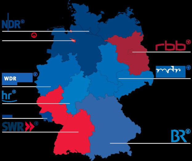 Eine Deutschlandkarte mit Bundesländern in rot und blau, die die Wahlergebnisse von 2016 zeigen, einschließlich der Namen der Kandidaten und des Wahldatums.