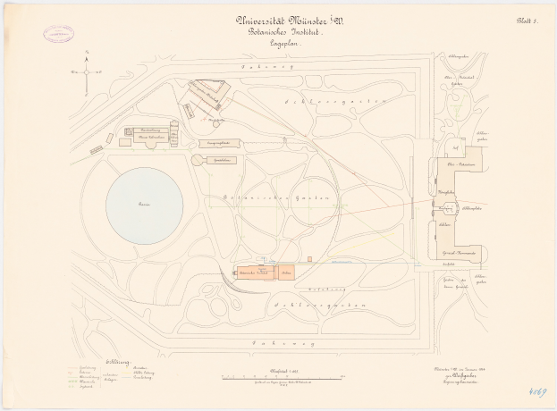 Eine detaillierte Karte von Berlin, Deutschland, mit der Universität Münster in der Mitte, die Gebäude, Straßen und andere Merkmale zeigt, zusammen mit Text, der Informationen über die Größe, Lage und Annehmlichkeiten der Universität bietet.
